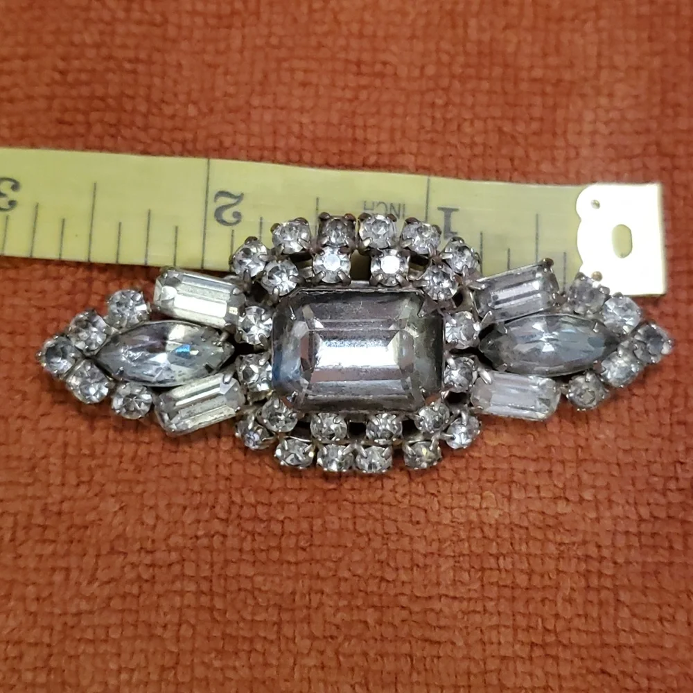 Vintage Rhinestone Sytle Pin - Picture 2 of 6